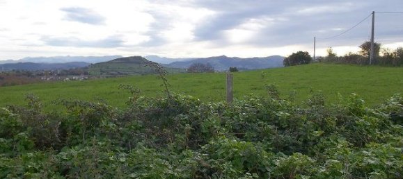  Land in Santillana del Mar, Spain No. 28860 7