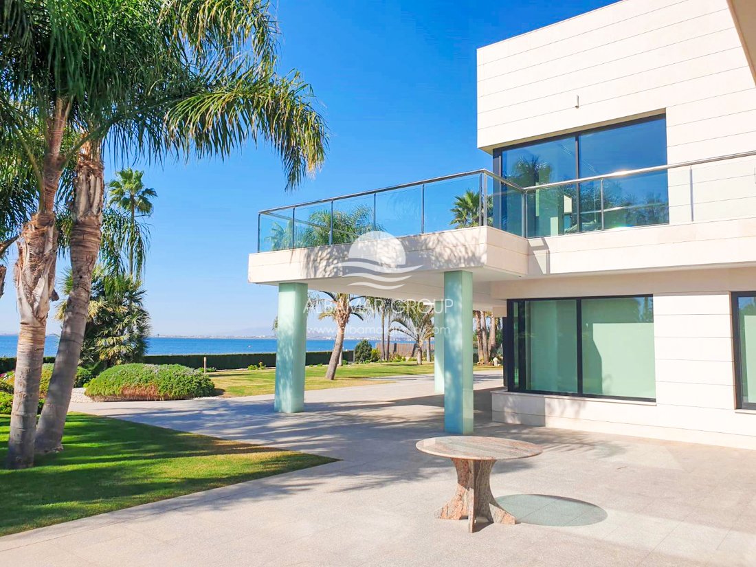 6 bedrooms Villa in La Manga del Mar Menor, Spain No. 4320