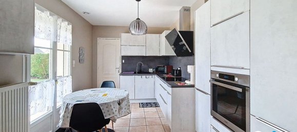 4 chambres Maison à Cléry-Saint-André, France No. 97864 5