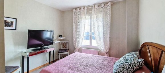 4 chambres Maison à Cléry-Saint-André, France No. 97864 7