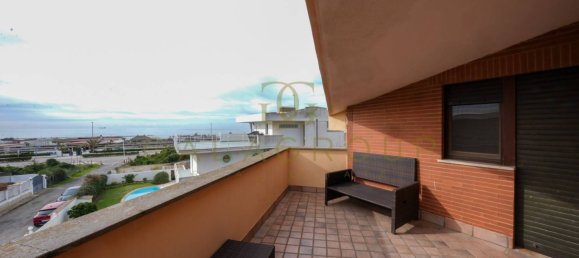 4 Schlafzimmer Villa in Fiumicino, Italy, Nr. 350749 34