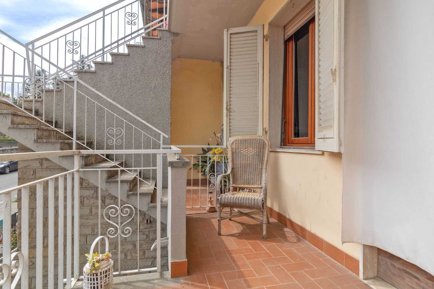 Квартира с 4 комнатами в Монтелупо Фьорентино, Италия № 189391