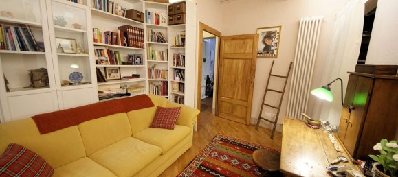5 rooms Apartment in Pisa, Italy No. 8452 4