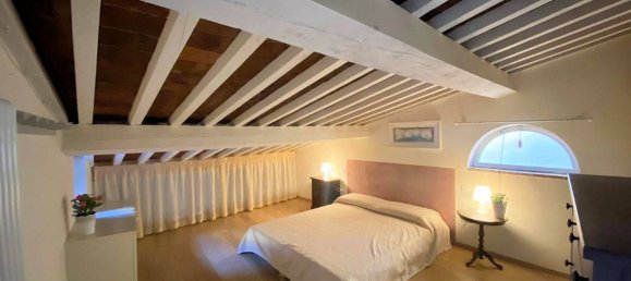 5 rooms Apartment in Pisa, Italy No. 8452 10