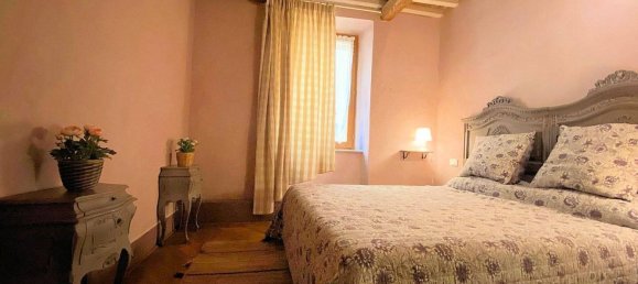 5 rooms Apartment in Pisa, Italy No. 8452 11