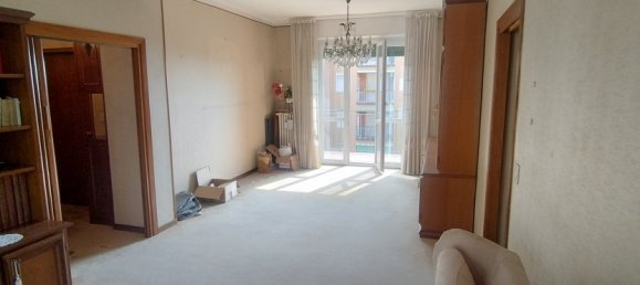 2 bedrooms Apartment in Milan, Italy No. 326743 2