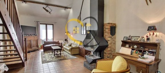 Casa de 3 dormitorios en Saint-Doulchard, France No. 62504 2