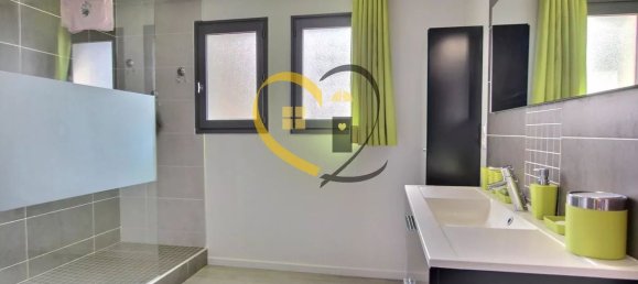 Casa de 3 dormitorios en Saint-Doulchard, France No. 62504 7