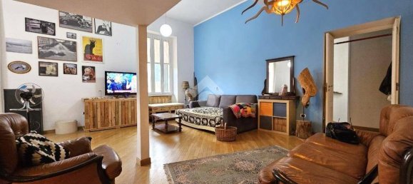 1 bedroom Apartment in Naples, Italy No. 33927 2