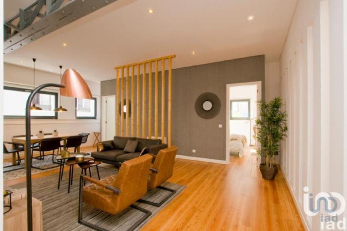 Квартира с 2 спальнями в Лиссабон, Португалия № 4144