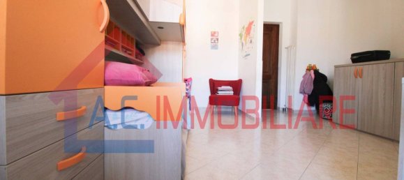 2 Schlafzimmer Wohnung in Vergiate, Italy, Nr. 367107 9