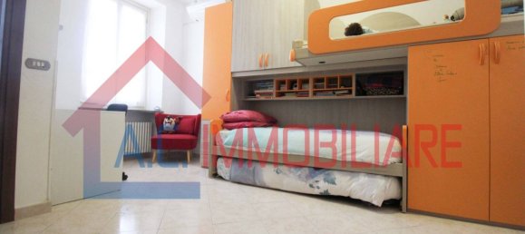 2 Schlafzimmer Wohnung in Vergiate, Italy, Nr. 367107 10