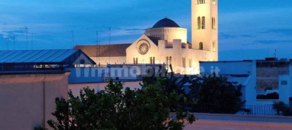 Apartamento de 1 dormitorio en Bari, Italy No. 267353 24