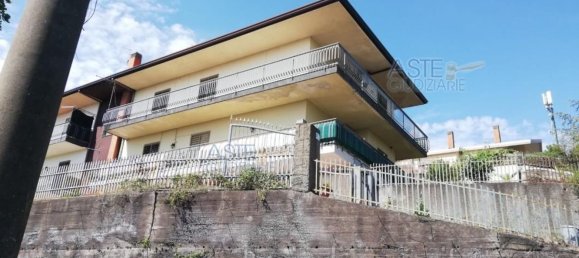 Apartamento de 5 habitaciónes en Mascalucia, Italy No. 51098 4