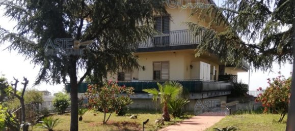 Apartamento de 5 habitaciónes en Mascalucia, Italy No. 51098 2
