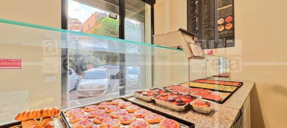 2 rooms Commercial property in Rome, Italy No. 279911 7