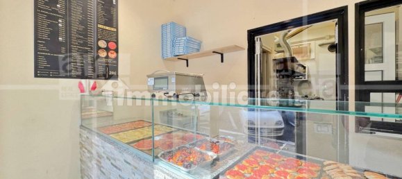 2 rooms Commercial property in Rome, Italy No. 279911 11