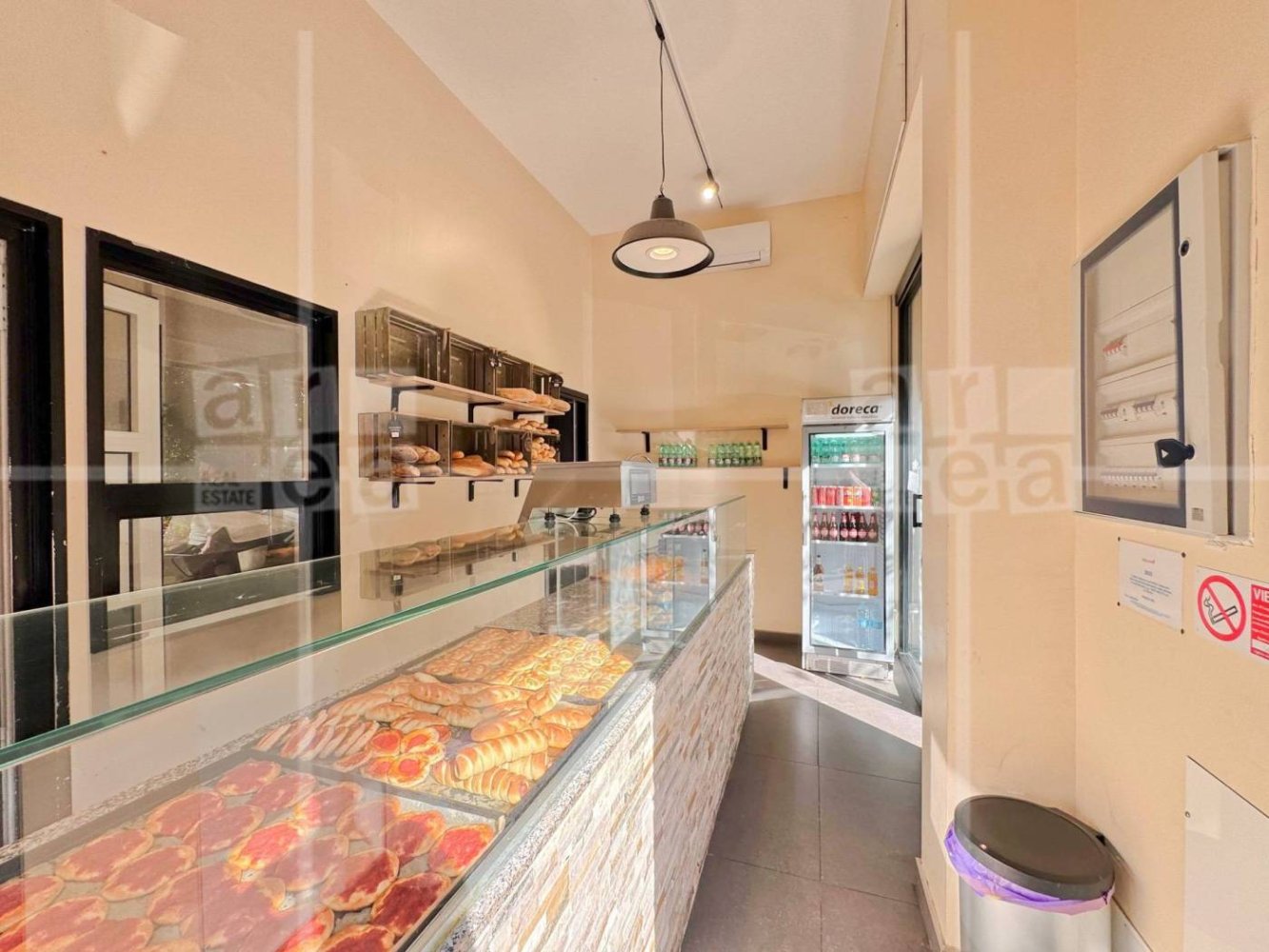 2 rooms Commercial property in Rome, Italy No. 279911