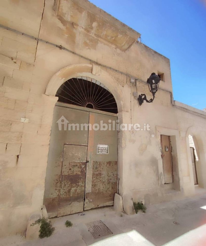 5-Zimmer Gebäude in San Cesario di Lecce, Italy, Nr. 267753