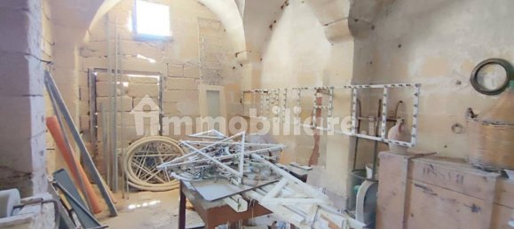 5-Zimmer Gebäude in San Cesario di Lecce, Italy, Nr. 267753 4