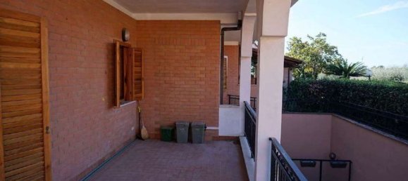 3 rooms Apartment in Rome, Italy No. 198687 54