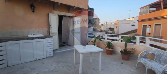 130m² Commercial property in Avola, Italy No. 354383 21