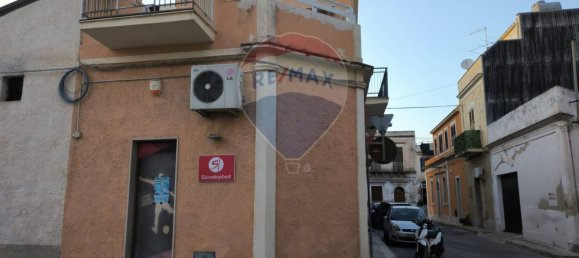 130m² Commercial property in Avola, Italy No. 354383 2