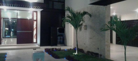 4 bedrooms House in Yucatan, Mexico No. 165510 2