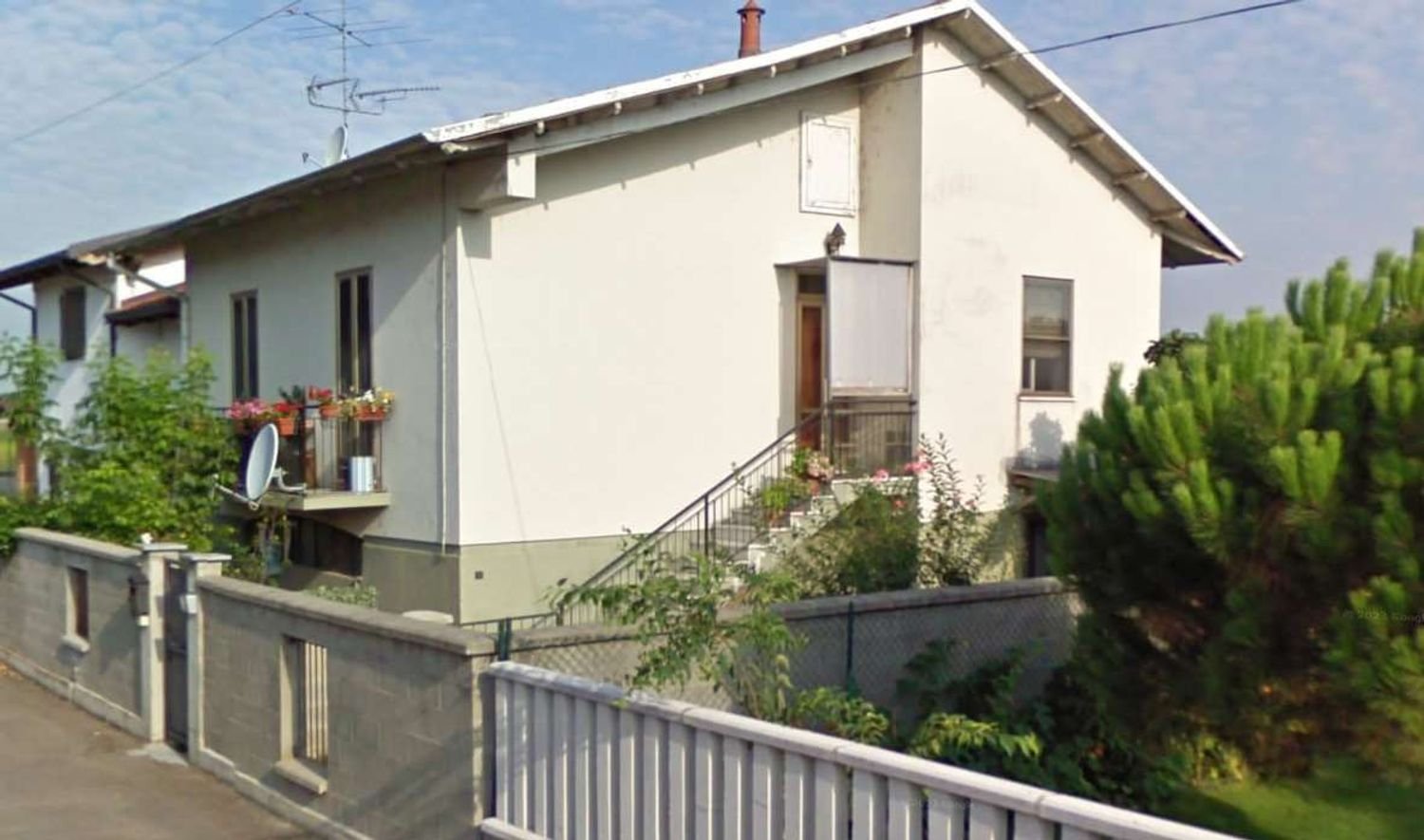 3 bedrooms Apartment in Prarolo, Italy No. 364509