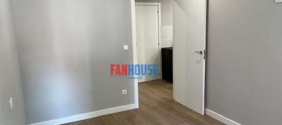 Apartamento de 2 dormitorios en Gijón, Spain No. 170839 13