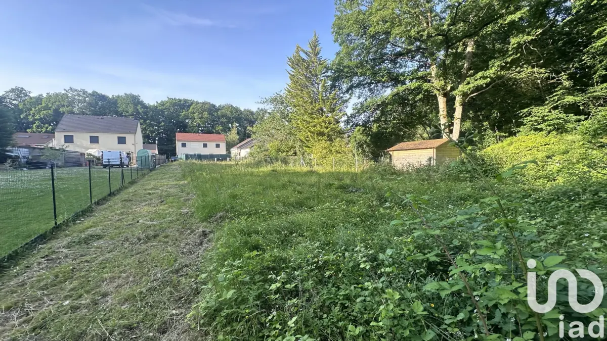 Terrain à Le Mesnil-Saint-Denis, France 969m² No. 324083