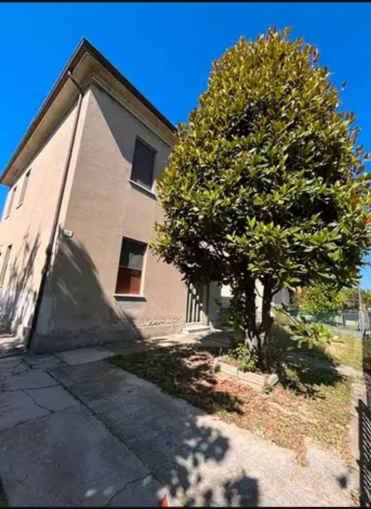 Studio in Forlì, Italy No. 88513