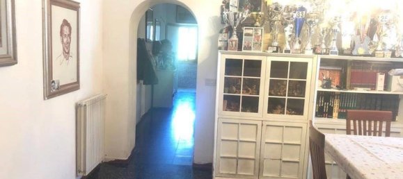 3 bedrooms House in Massa, Italy No. 339471 2