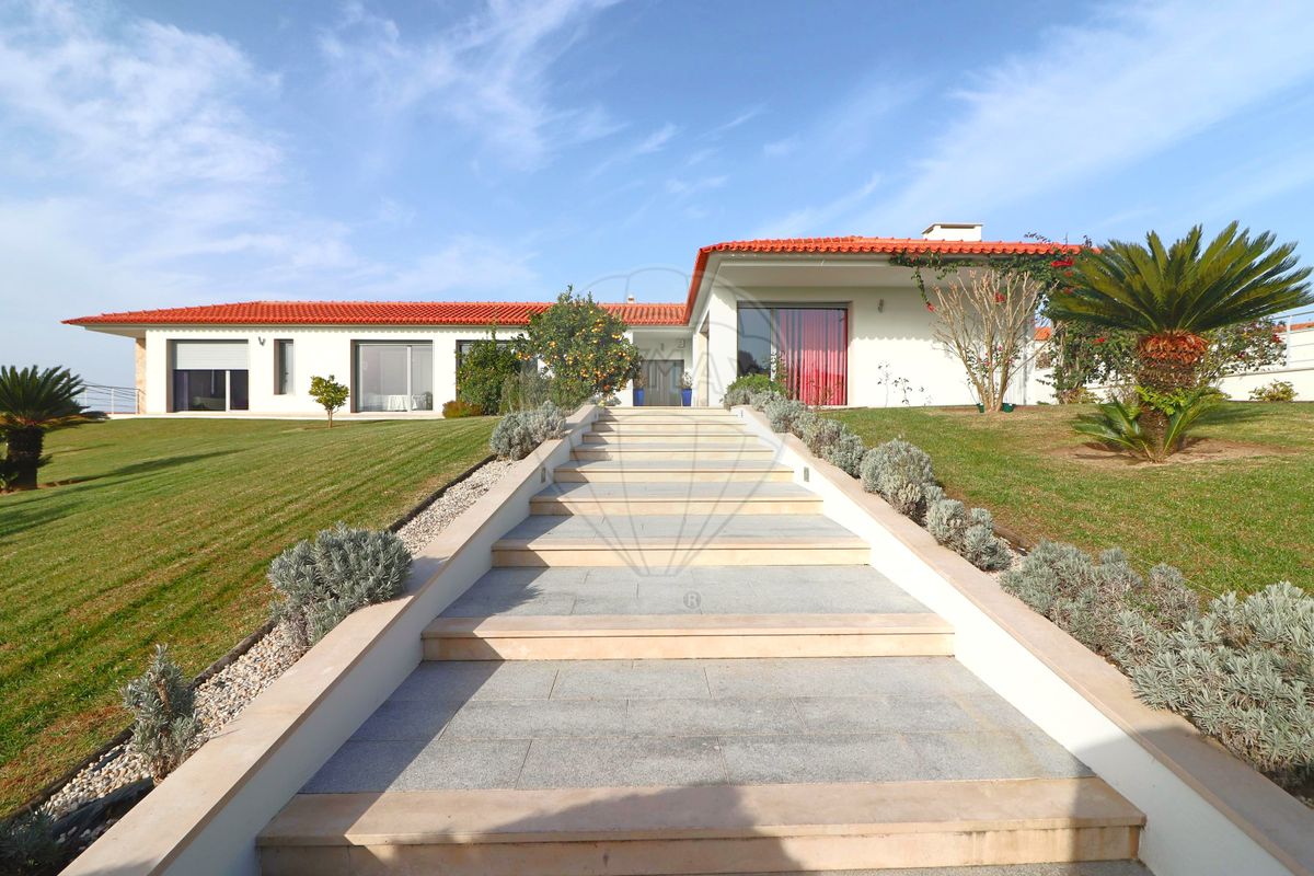 5 bedrooms House in Gaeiras, Portugal No. 21971