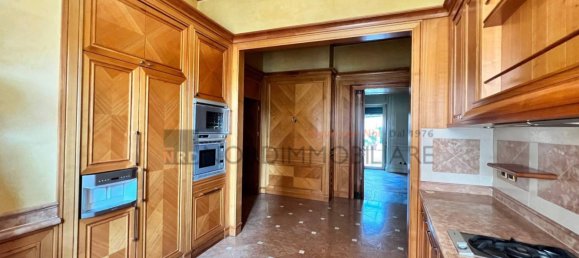 4 غرف نوم شقة في Brescia, Italy رقم 290403 7