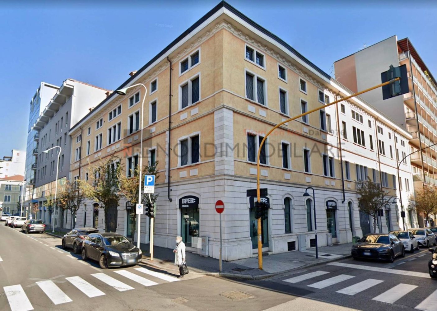 4 غرف نوم شقة في Brescia, Italy رقم 290403