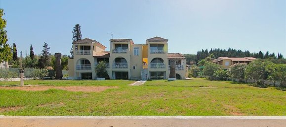 11 habitaciónes adosado en venta en Corfu, Central Corfu and Diapontian Islands, Corfu, Ionian Islands, Peloponnese, Western Greece and the Ionian, Greece № 56528 25