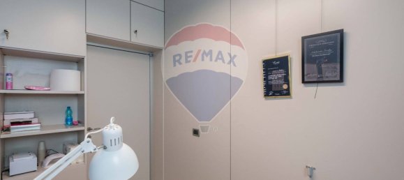 5-Zimmer Gewerbliche Immobilie in Osio Sotto, Italy, Nr. 309131 10