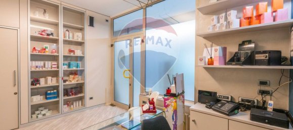 5-Zimmer Gewerbliche Immobilie in Osio Sotto, Italy, Nr. 309131 19