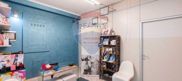 5-Zimmer Gewerbliche Immobilie in Osio Sotto, Italy, Nr. 309131 17