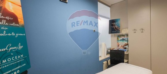 5-Zimmer Gewerbliche Immobilie in Osio Sotto, Italy, Nr. 309131 2