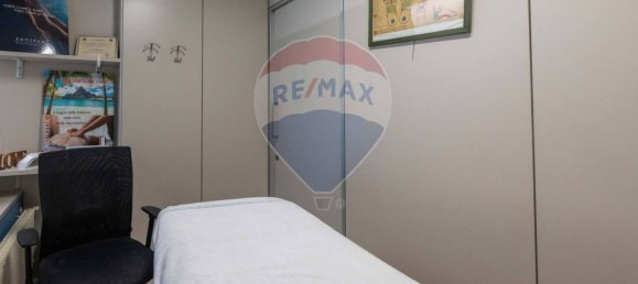 5-Zimmer Gewerbliche Immobilie in Osio Sotto, Italy, Nr. 309131 3