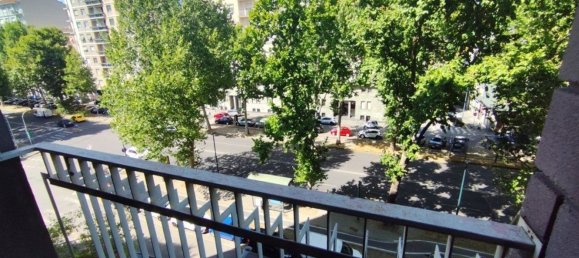 4 Schlafzimmer Wohnung in Turin, Italy, Nr. 380897 9