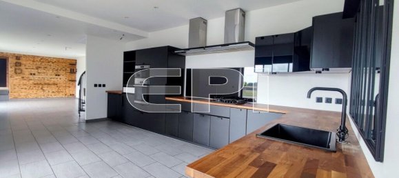 7 Schlafzimmer Haus in Loudun, France, Nr. 307325 4