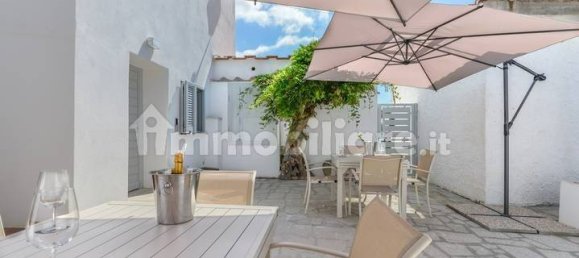 2 bedrooms House in Capoliveri, Italy No. 284550 3