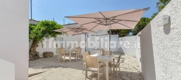 2 bedrooms House in Capoliveri, Italy No. 284550 2