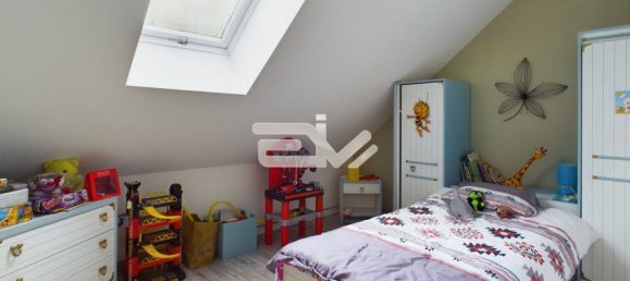 Casa de 4 dormitorios en Romigny, France No. 53107 7