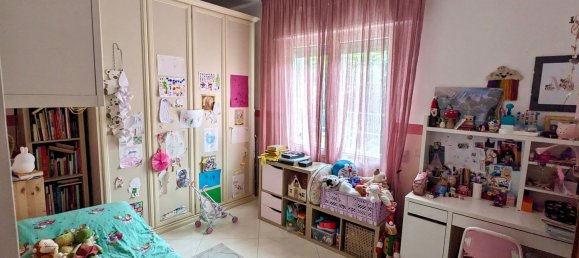 5 Schlafzimmer Haus in Modena, Italy, Nr. 381655 14