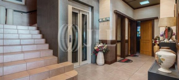 4 bedrooms Villa in Funchal, Portugal No. 127975 14