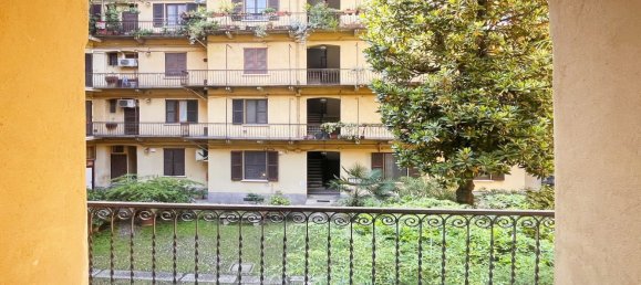 2 bedrooms Apartment in Milan, Italy No. 357812 4